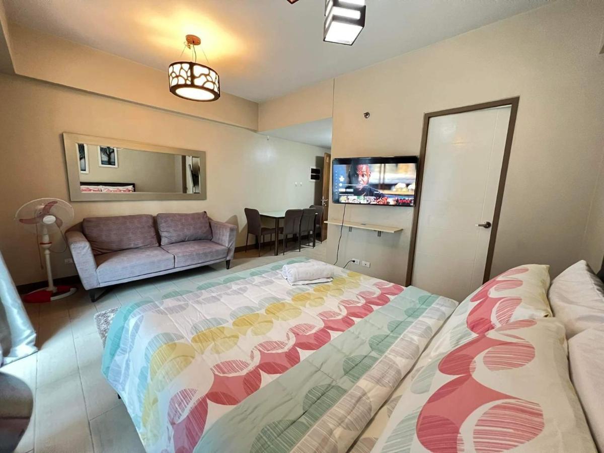 Palm Tree Two Villas Pasay Exterior photo